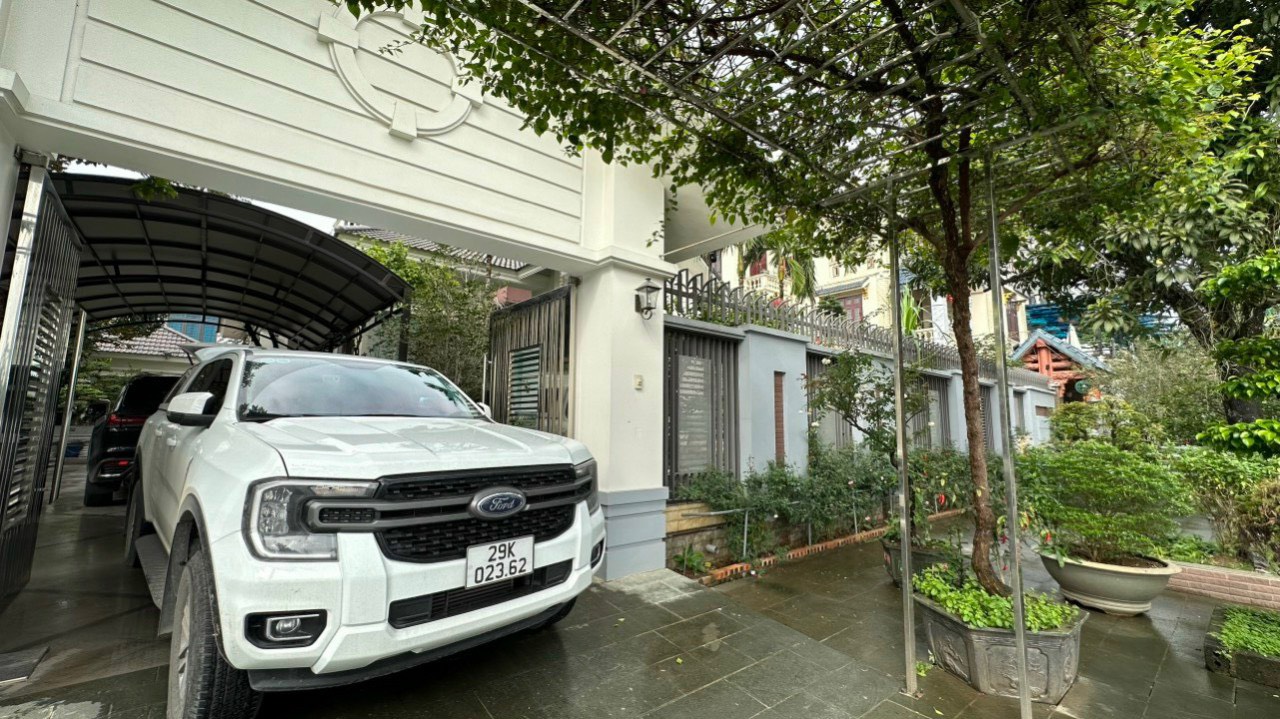 Khách hàng Thanh Tùng đánh giá về sản phẩm Dàn karaoke DT TT244: (DT D1000, Vatasa T10, Vatasa V8Pro, DT Lion406)
